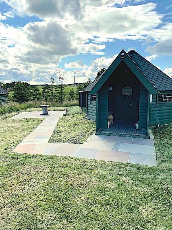 Holly Tree Glamping Cabins Wigglesworth Exterior foto